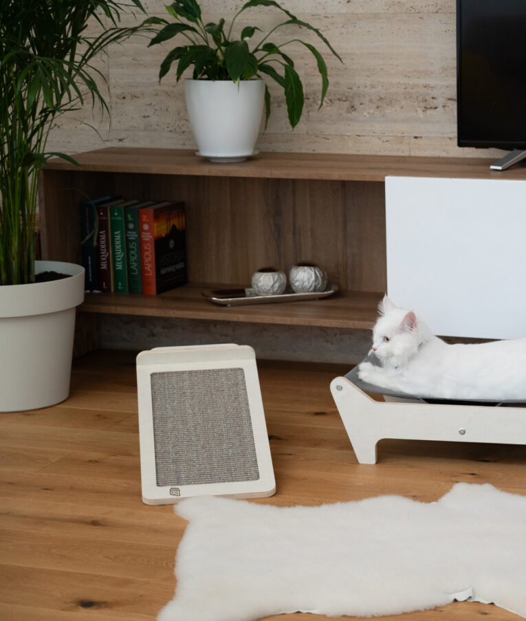 grebalica-za-kucne-ljubimce-lilly